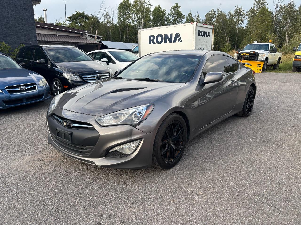 2013 Hyundai Genesis Coupe Premium Photo2