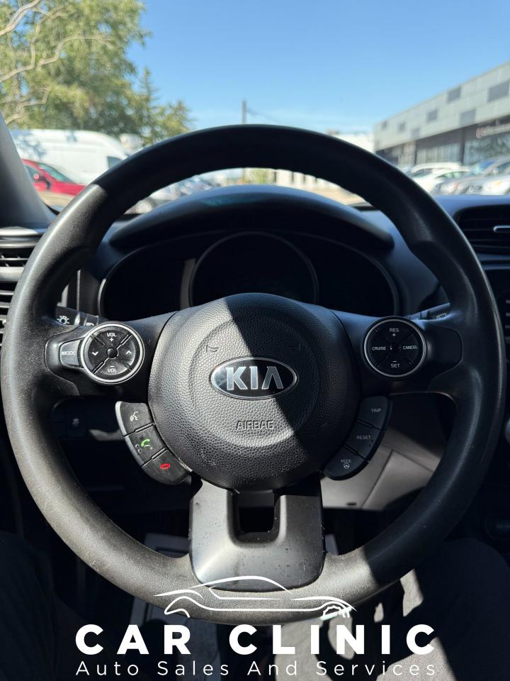 2015 Kia Soul LX - Photo #19