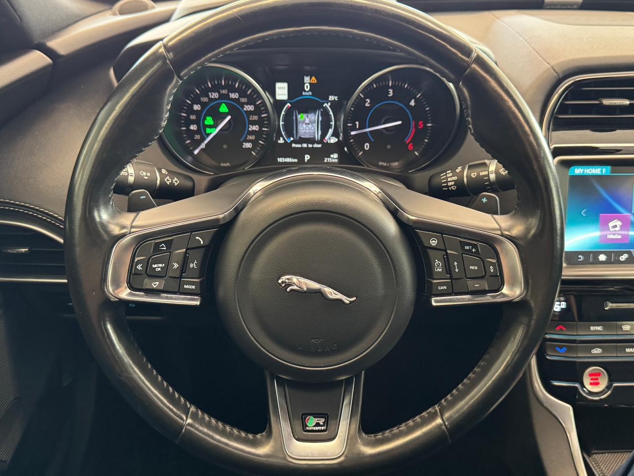 2017 Jaguar XE R-Sport+New Tires+Adaptive Cruise+LKA+CLEAN CARFAX - Photo #15