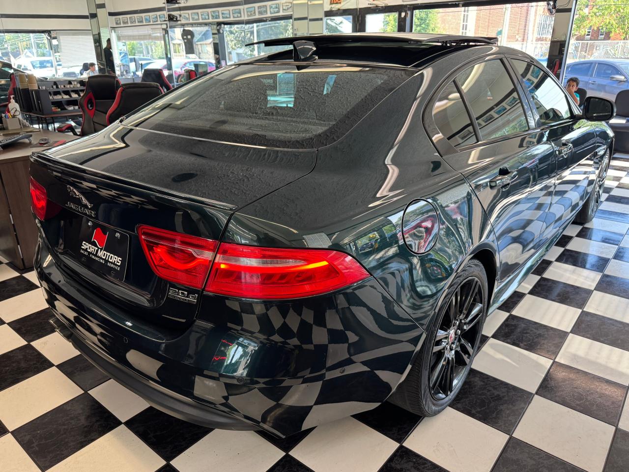 2017 Jaguar XE R-Sport+New Tires+Adaptive Cruise+LKA+CLEAN CARFAX Photo11