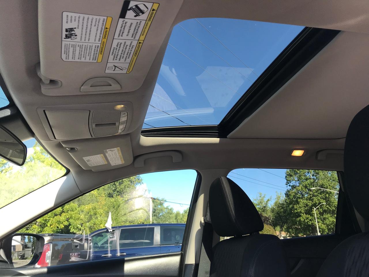 2020 Nissan Rogue SV Photo