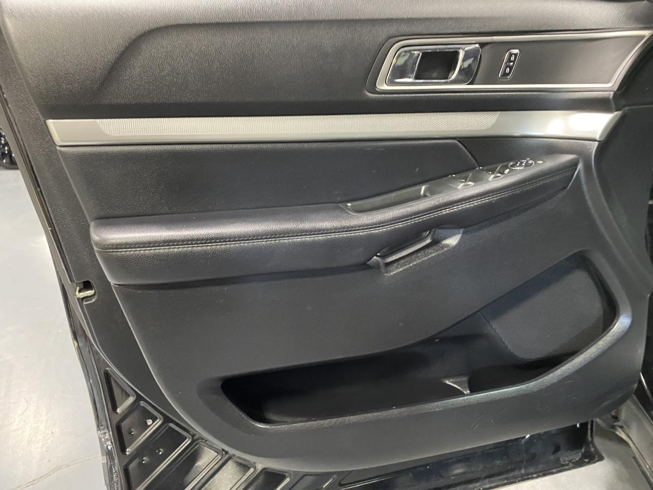 2017 Ford Explorer 4WD 4dr XLT - Photo #11