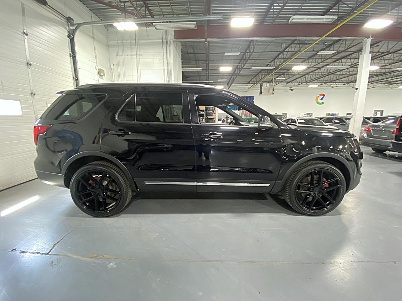 2017 Ford Explorer 4WD 4dr XLT - Photo #6