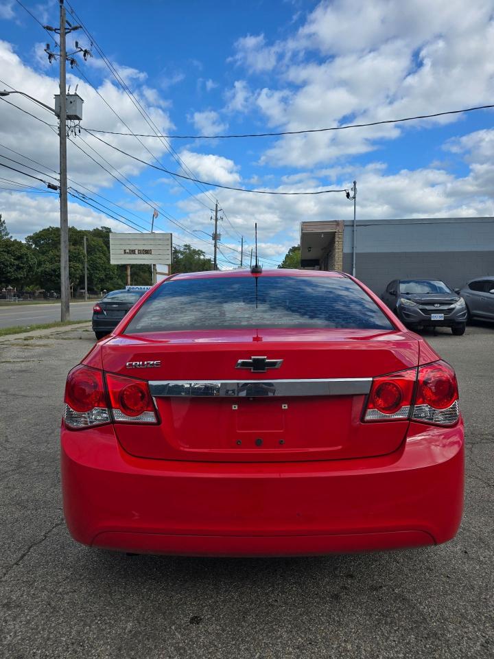 2016 Chevrolet Cruze 4dr Sdn LT w/1LT - Photo #8