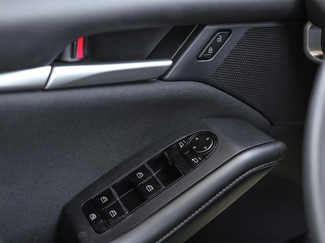 2025 Mazda MAZDA3 GX Auto FWD Photo