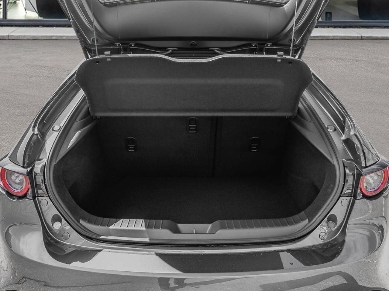 2025 Mazda MAZDA3 Sport GS Auto FWD Photo