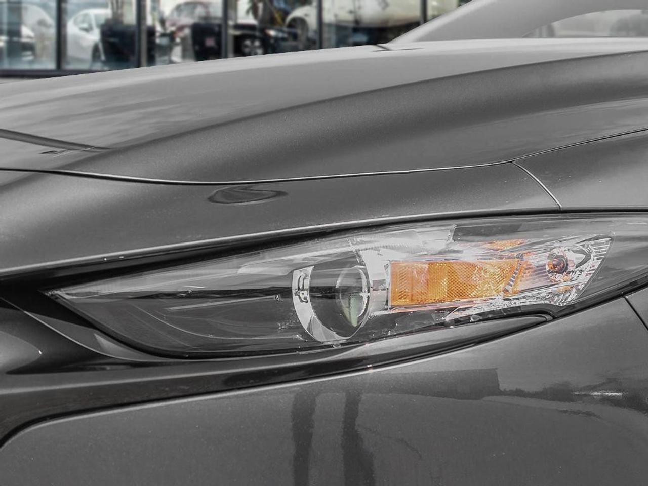 2025 Mazda MAZDA3 Sport GS Auto FWD Photo