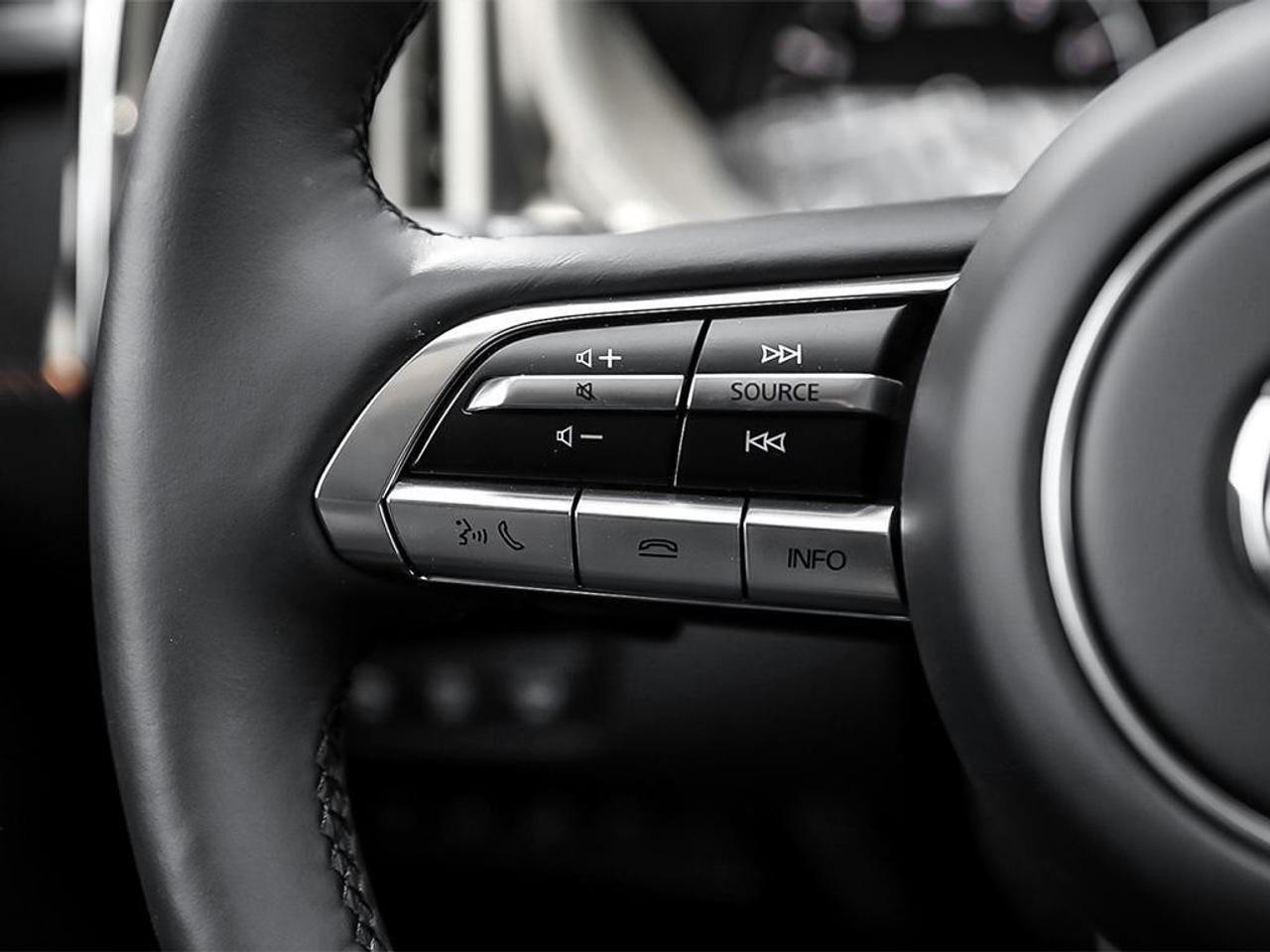 2025 Mazda CX-50 GT AWD Photo