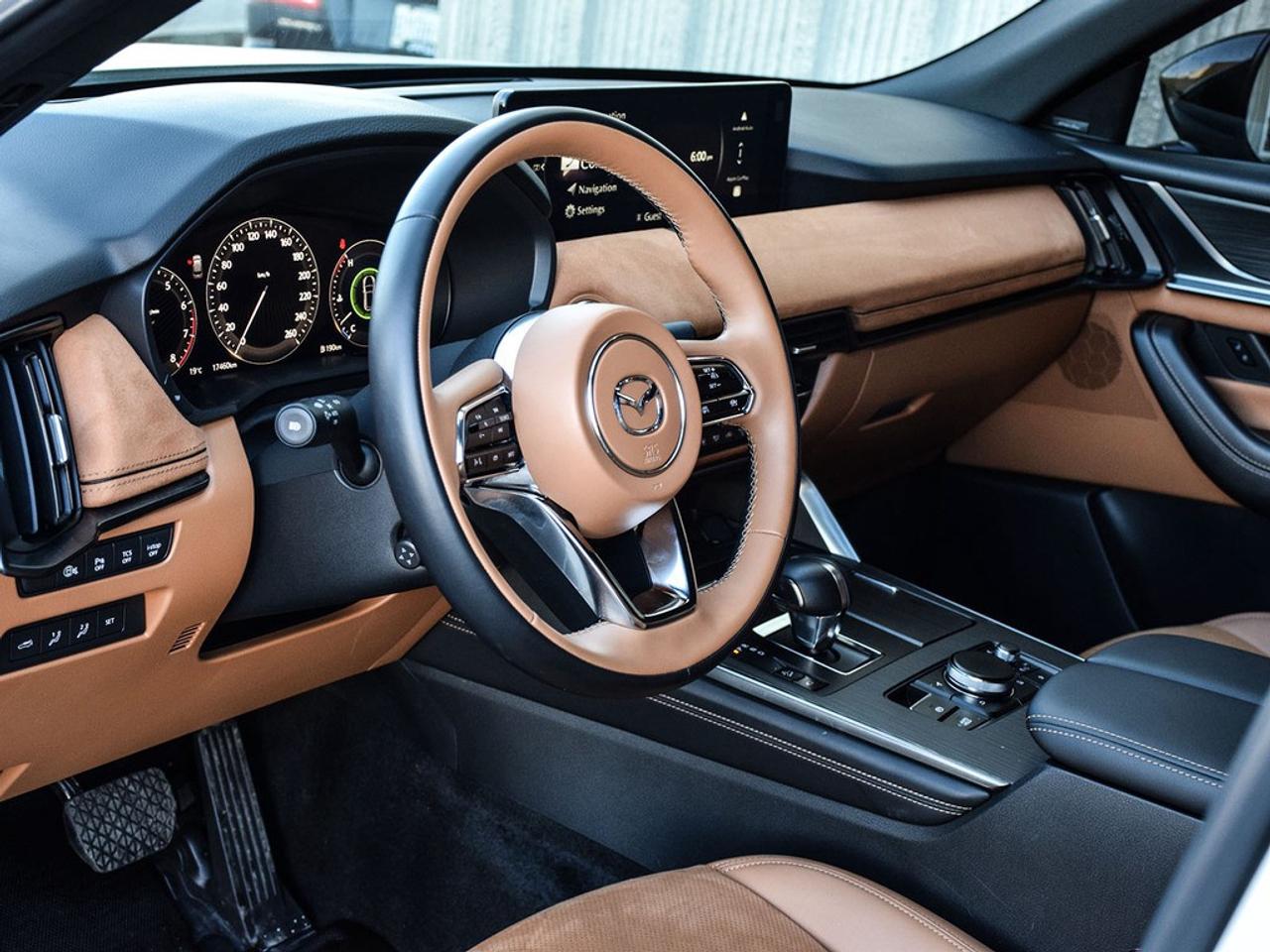 2025 Mazda CX-70 MHEV Signature AWD Photo