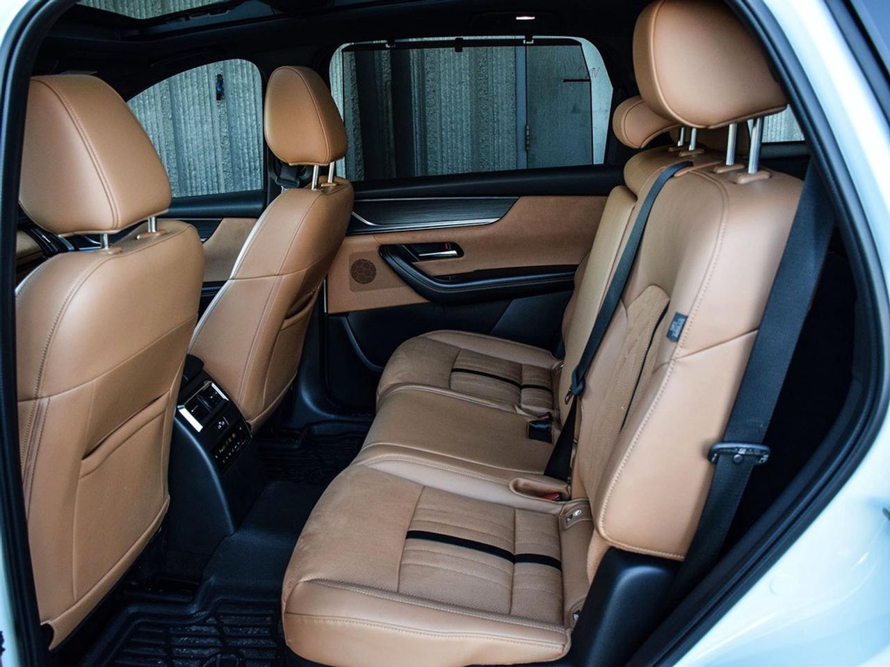 2025 Mazda CX-70 MHEV Signature AWD Photo