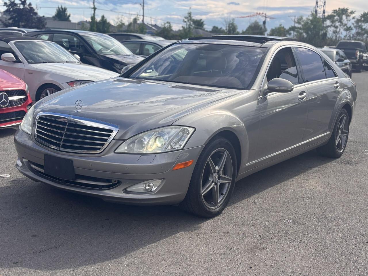 2007 Mercedes-Benz S-Class V8 - Photo #2