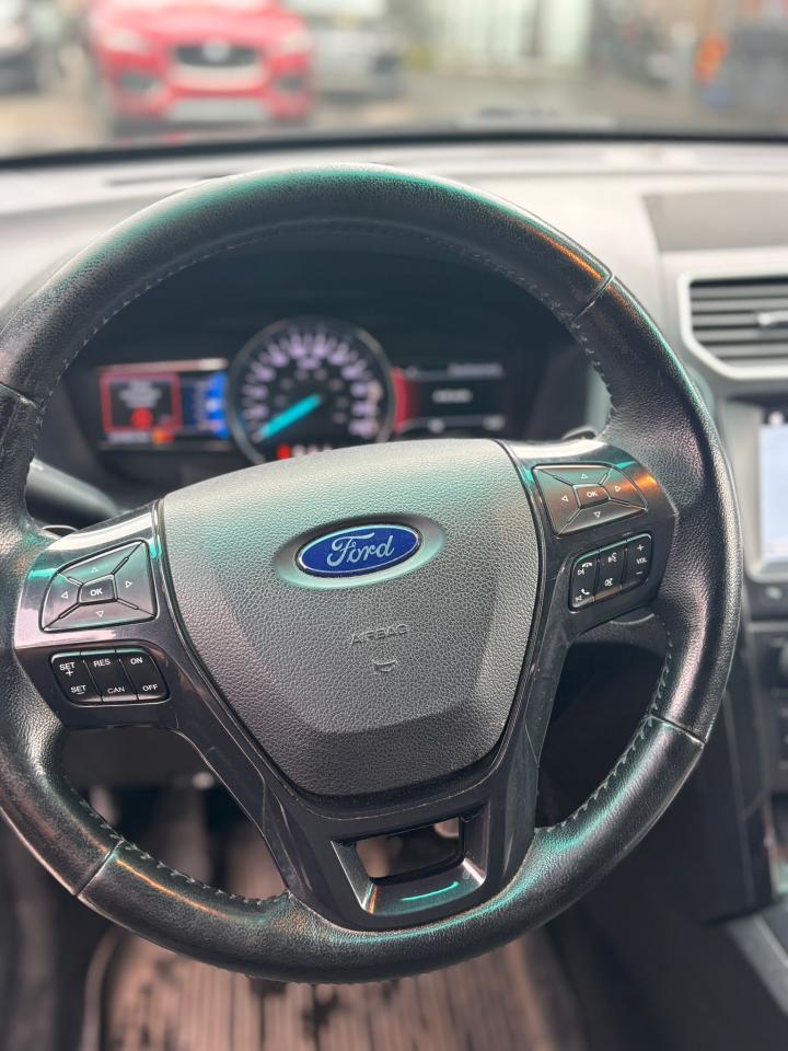 2017 Ford Explorer XLT - Photo #13