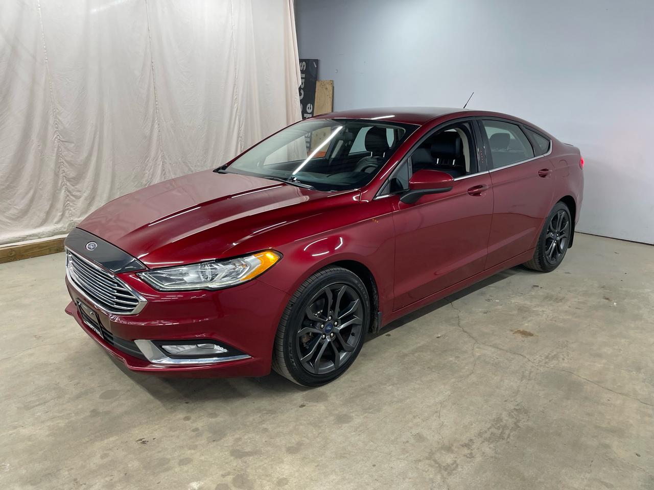 2018 Ford Fusion SE | LEATHER | POWER FRONT SEATS | HEATED SEATS Photo