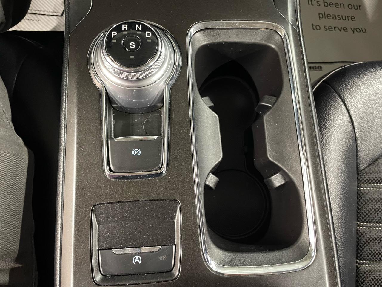 2018 Ford Fusion SE | LEATHER | POWER FRONT SEATS | HEATED SEATS Photo