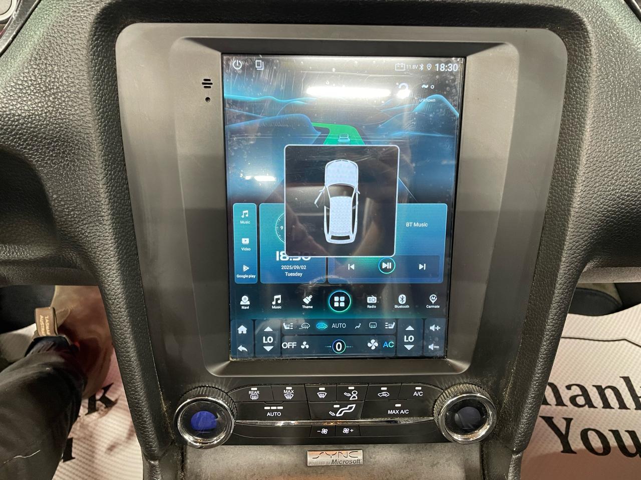 2013 Ford Mustang V6 Premium Photo15