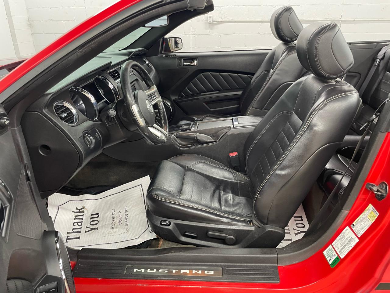 2013 Ford Mustang V6 Premium Photo7