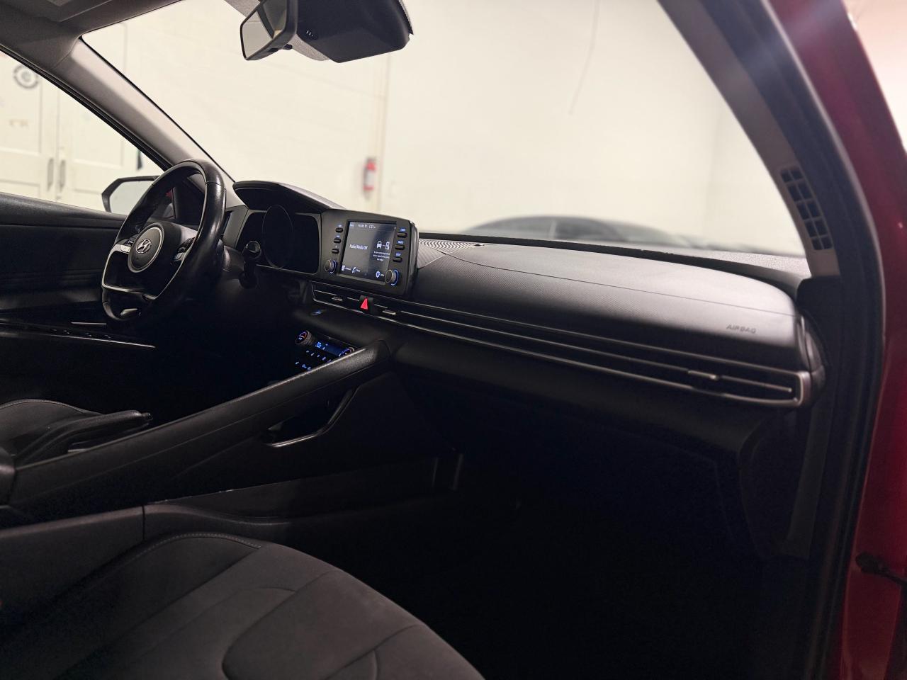 2021 Hyundai Elantra Preferred - Photo #24