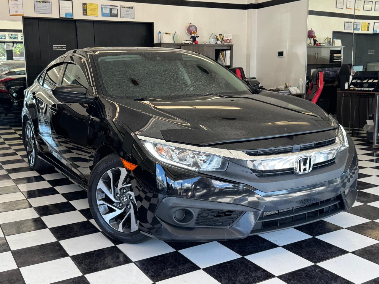 2018 Honda Civic SE+Adaptive Cruise+LaneKeep+CLEAN CARFAX - Photo #19
