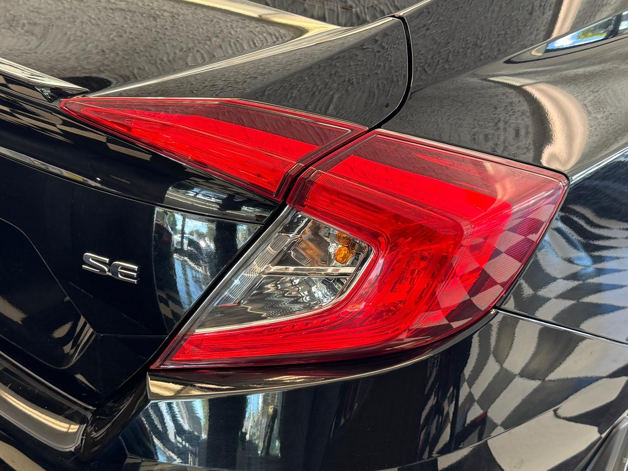 2018 Honda Civic SE+Adaptive Cruise+LaneKeep+CLEAN CARFAX - Photo #61
