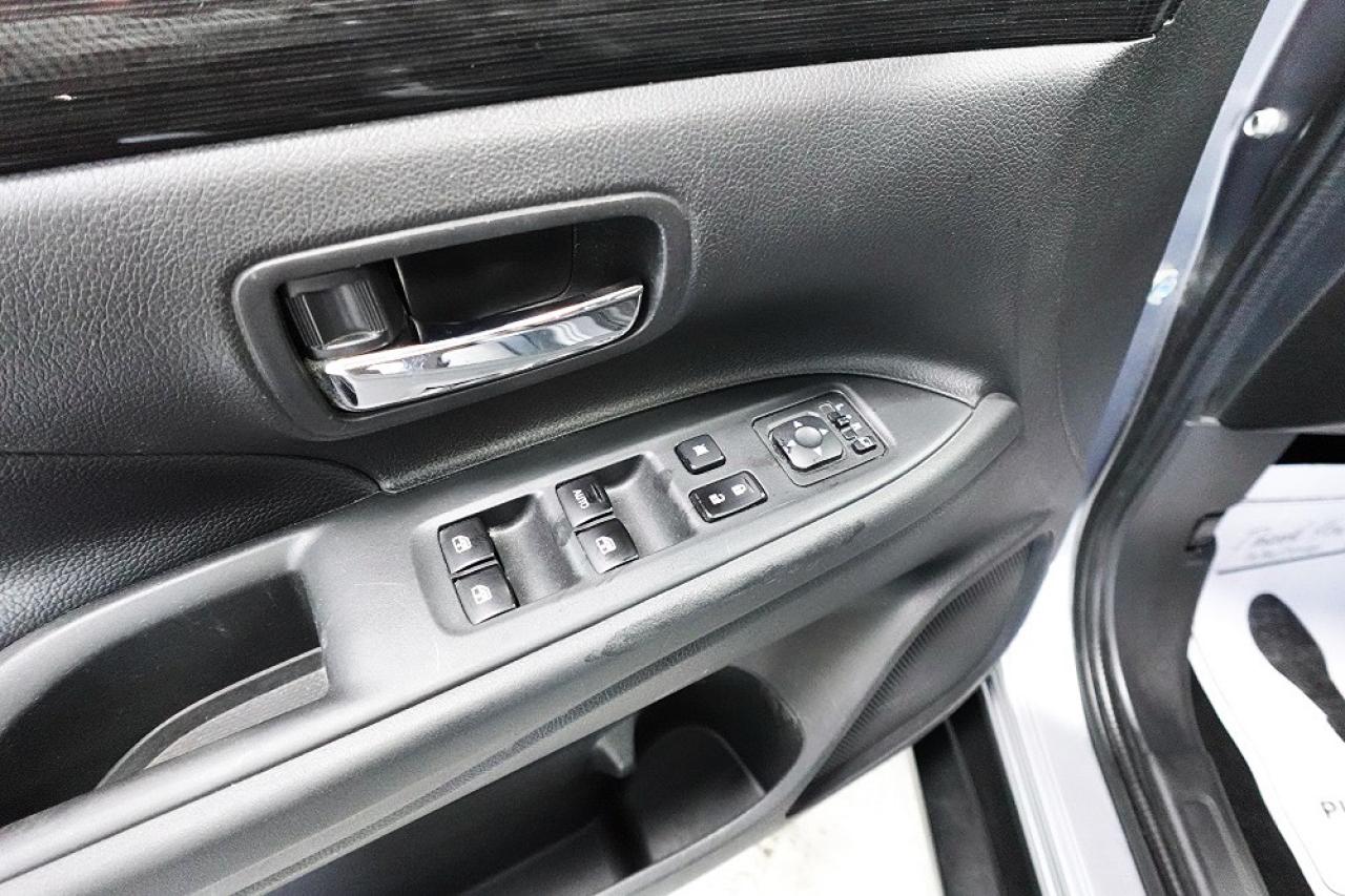 2017 Mitsubishi Outlander AWD,DEALER MAINTAIN,NO ACCIDENT ,7 PASS - Photo #14