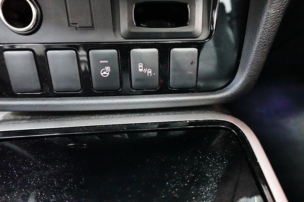 2017 Mitsubishi Outlander AWD,DEALER MAINTAIN,NO ACCIDENT ,7 PASS - Photo #29