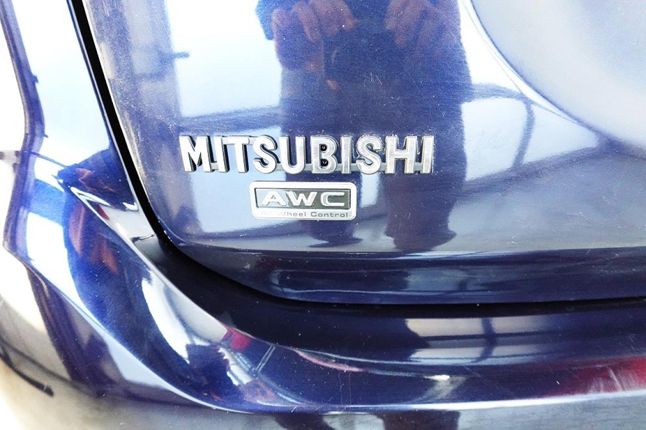 2016 Mitsubishi Outlander AWC,DEALER MAINTAIN ,NO ACCIDENT ONE OWNER,LOW KM - Photo #7