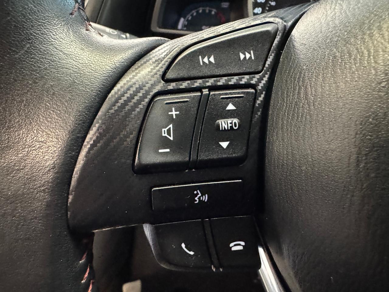 2016 Mazda MAZDA3 GS+New Brakes+Camera+Heated Seats+CLEAN CARFAX - Photo #42