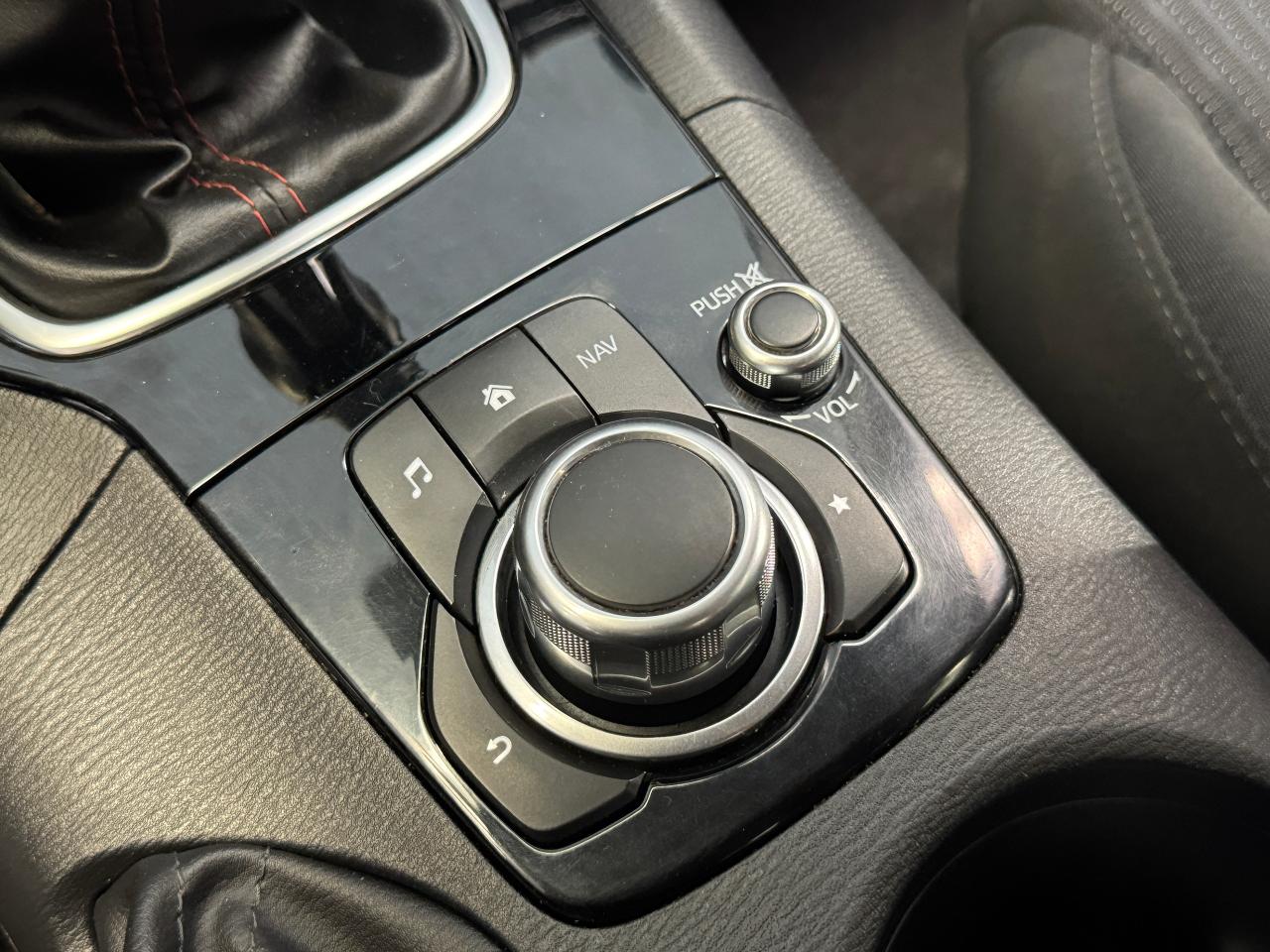2016 Mazda MAZDA3 GS+New Brakes+Camera+Heated Seats+CLEAN CARFAX Photo33