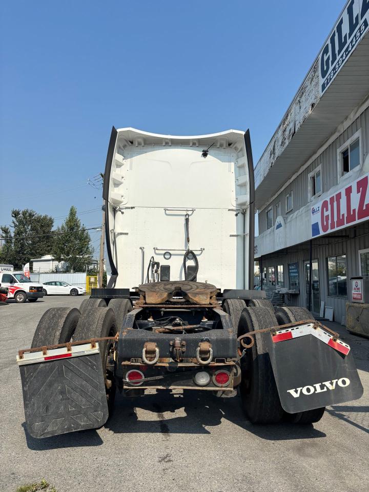 2021 PETERBILT CONVENTIONAL 579 - Photo #6