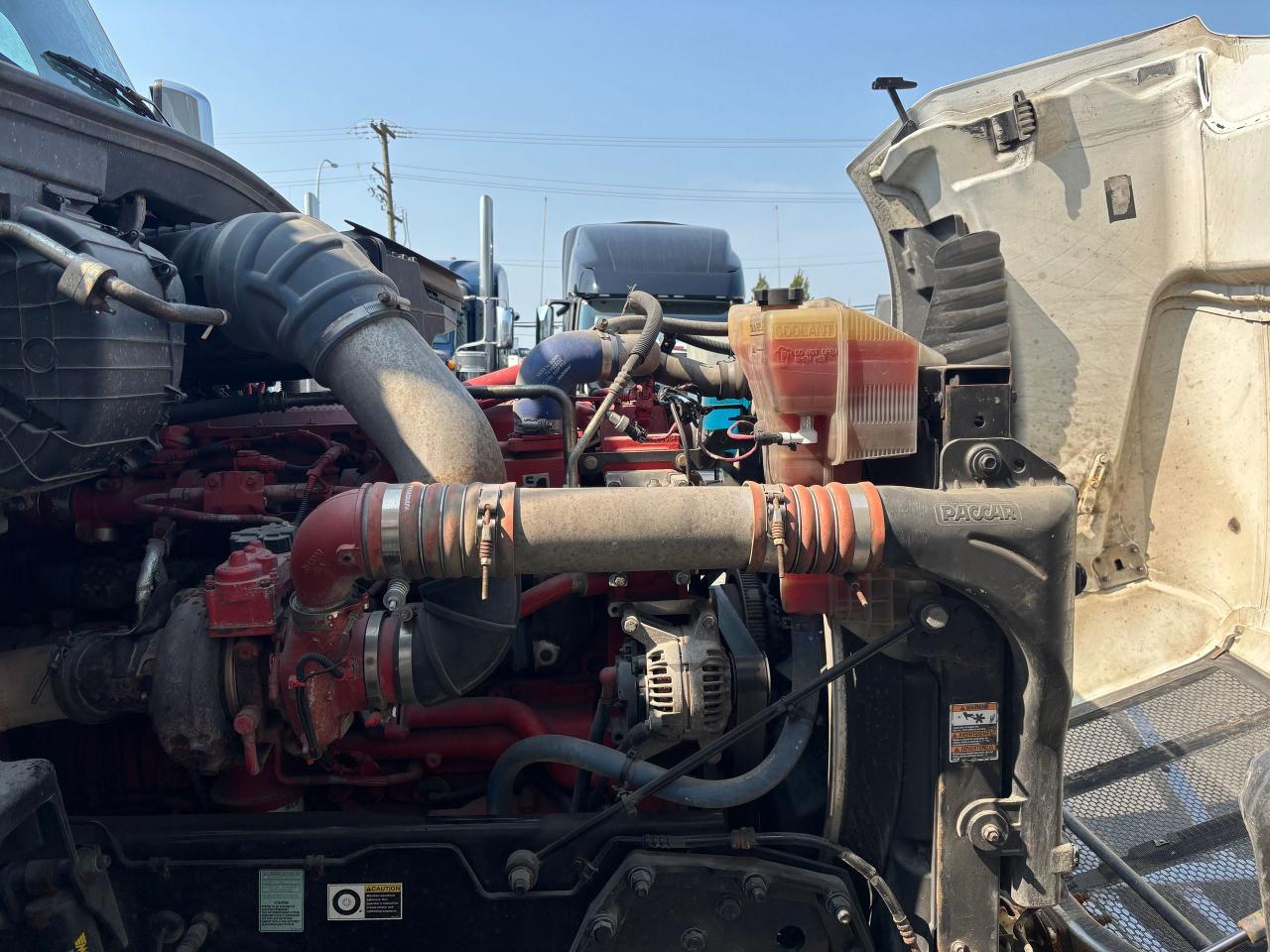 2021 PETERBILT CONVENTIONAL 579 - Photo #16