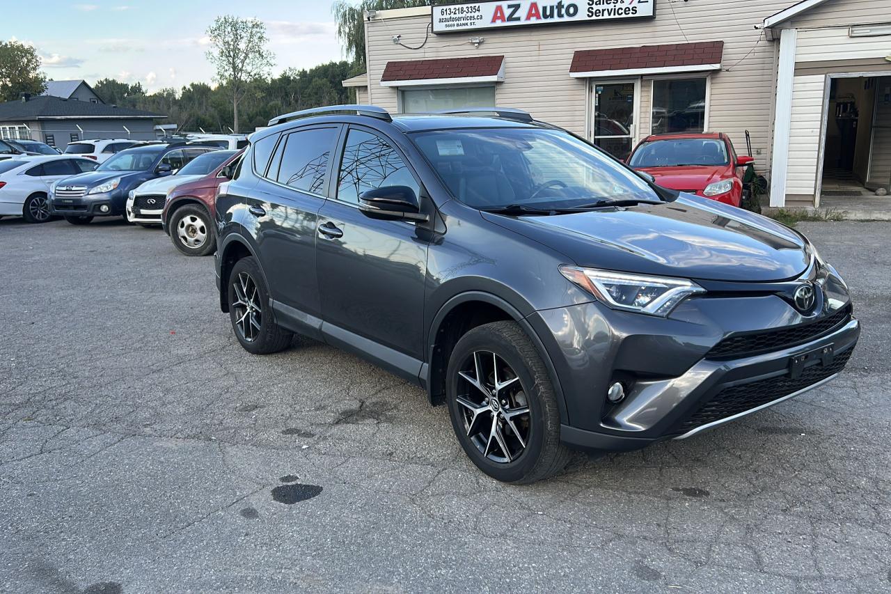 2018 Toyota RAV4 se - Photo #2