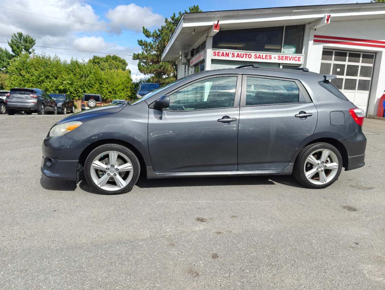 2009 Toyota Matrix XR - Photo #3