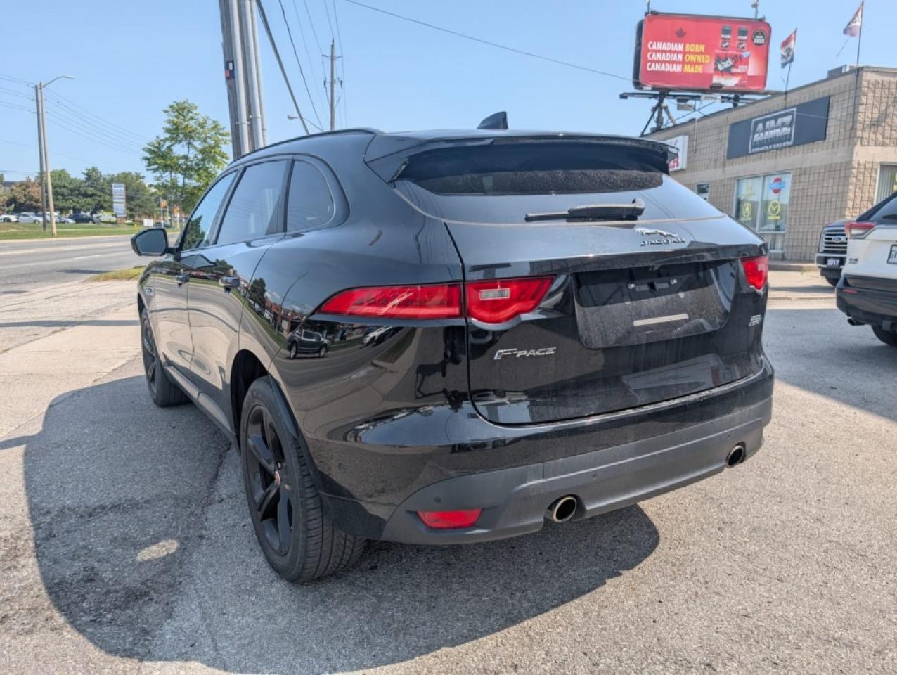 2017 Jaguar F-PACE 35t R-Sport - Photo #3