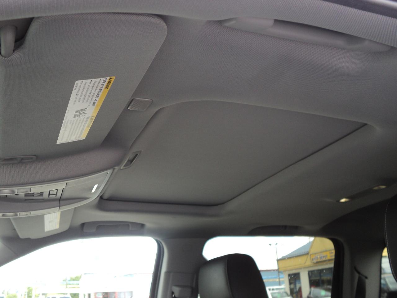 2018 Chevrolet Silverado 1500 LTZ CrewCab 4WD  Z71 6.2L8cyl 6'7"Box RoofLeather - Photo #24