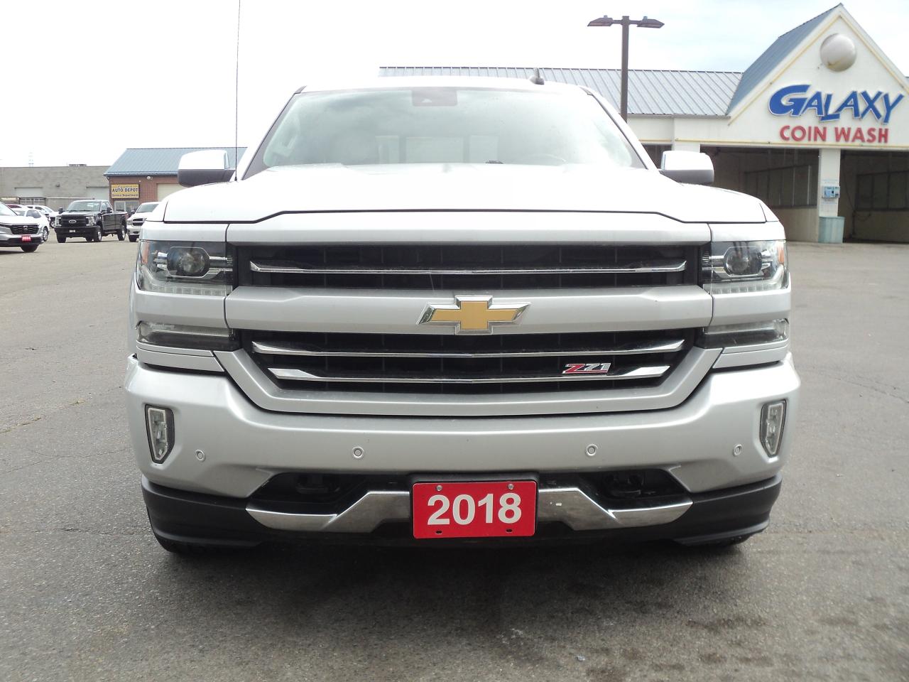 2018 Chevrolet Silverado 1500 LTZ CrewCab 4WD  Z71 6.2L8cyl 6'7"Box RoofLeather - Photo #3