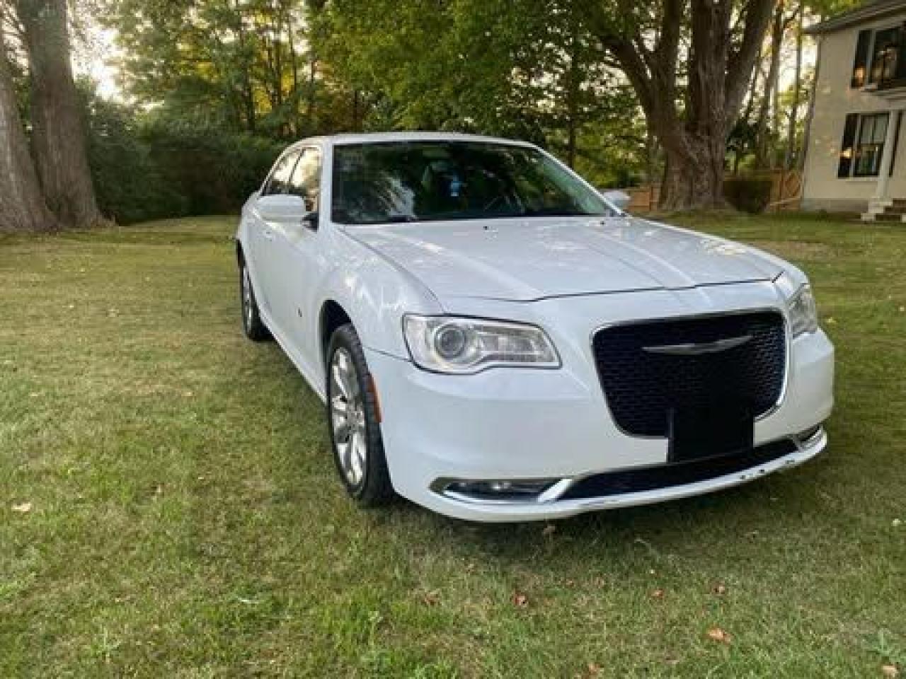 2016 Chrysler 300 Touring  - Photo #7