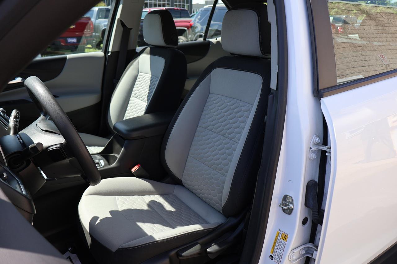 2021 Chevrolet Equinox LS AWD CERTIFIED *ACCIDENT FREE* CAMERA BLUETOOTH HEATED CRUISE ALLOYS Photo