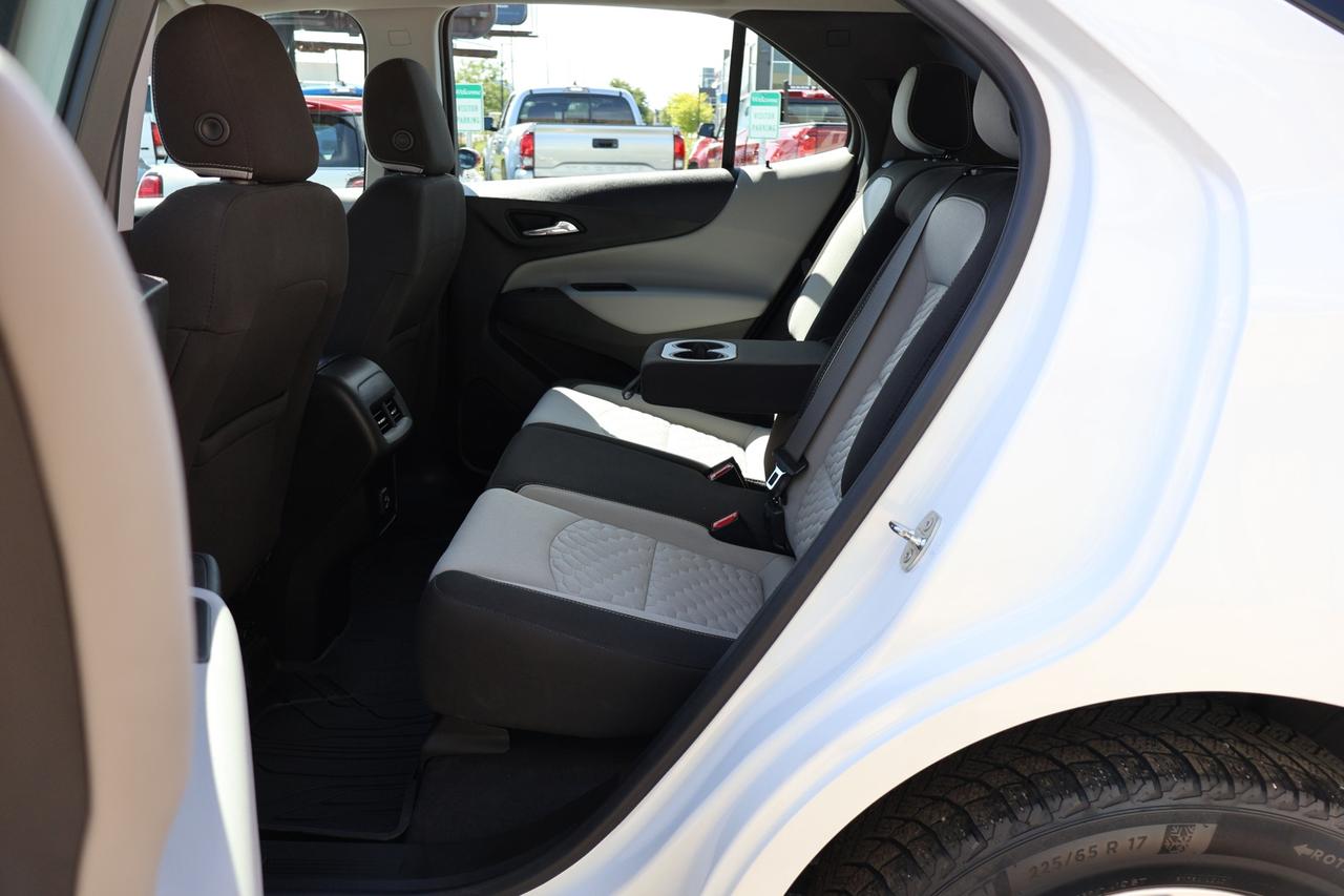 2021 Chevrolet Equinox LS AWD CERTIFIED *ACCIDENT FREE* CAMERA BLUETOOTH HEATED CRUISE ALLOYS Photo