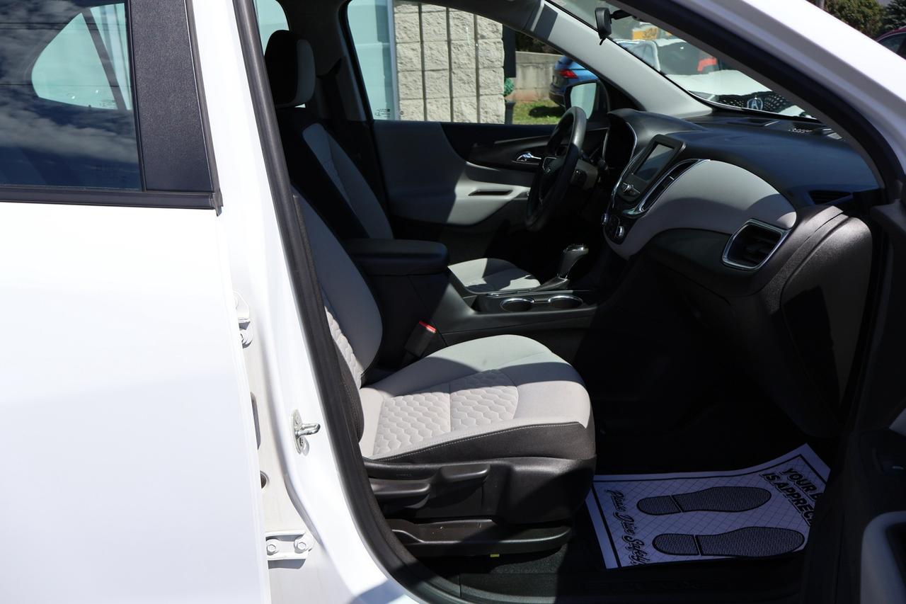2021 Chevrolet Equinox LS AWD CERTIFIED *ACCIDENT FREE* CAMERA BLUETOOTH HEATED CRUISE ALLOYS Photo