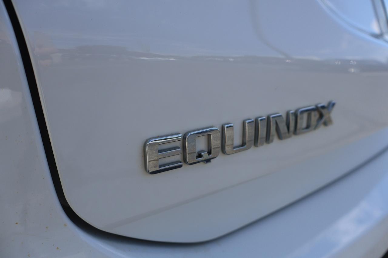 2021 Chevrolet Equinox LS AWD CERTIFIED *ACCIDENT FREE* CAMERA BLUETOOTH HEATED CRUISE ALLOYS Photo