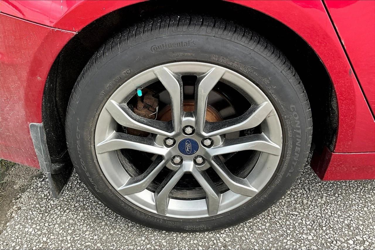 2020 Ford Fusion Hybrid Titanium Photo