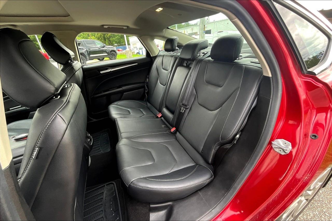 2020 Ford Fusion Hybrid Titanium Photo