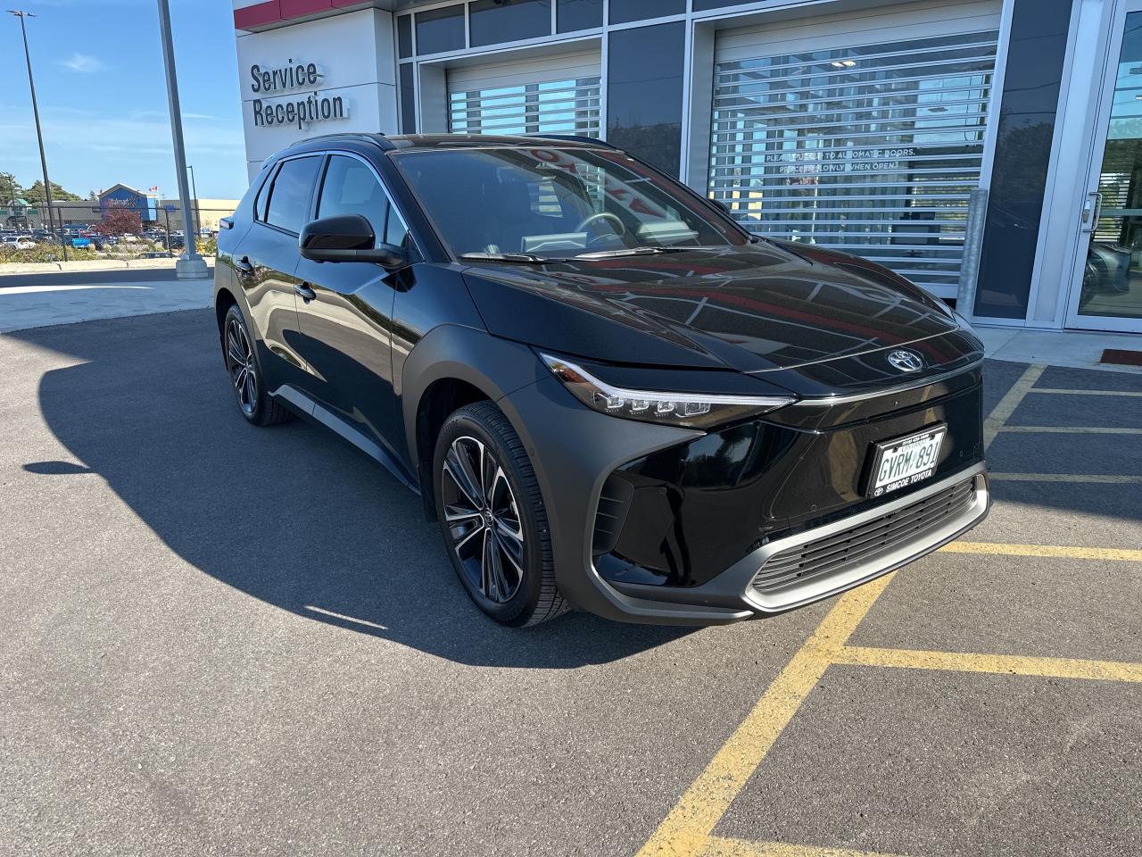 2025 Toyota bZ4X XLE Photo2