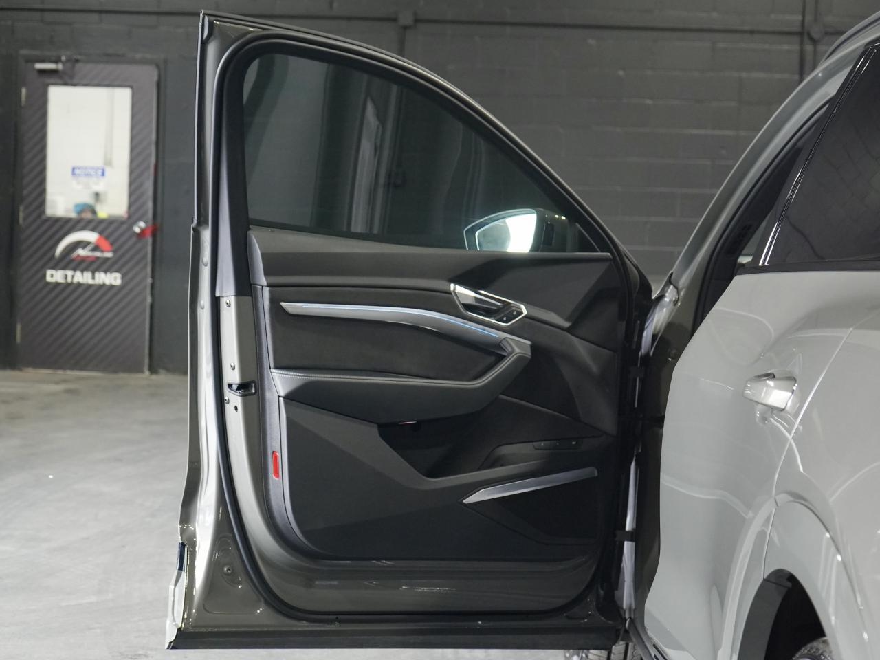 2023 Audi E-Tron Sportback Technik|LOADED |HUD| 360CAM|B&O| READY FOR PICK UP Photo