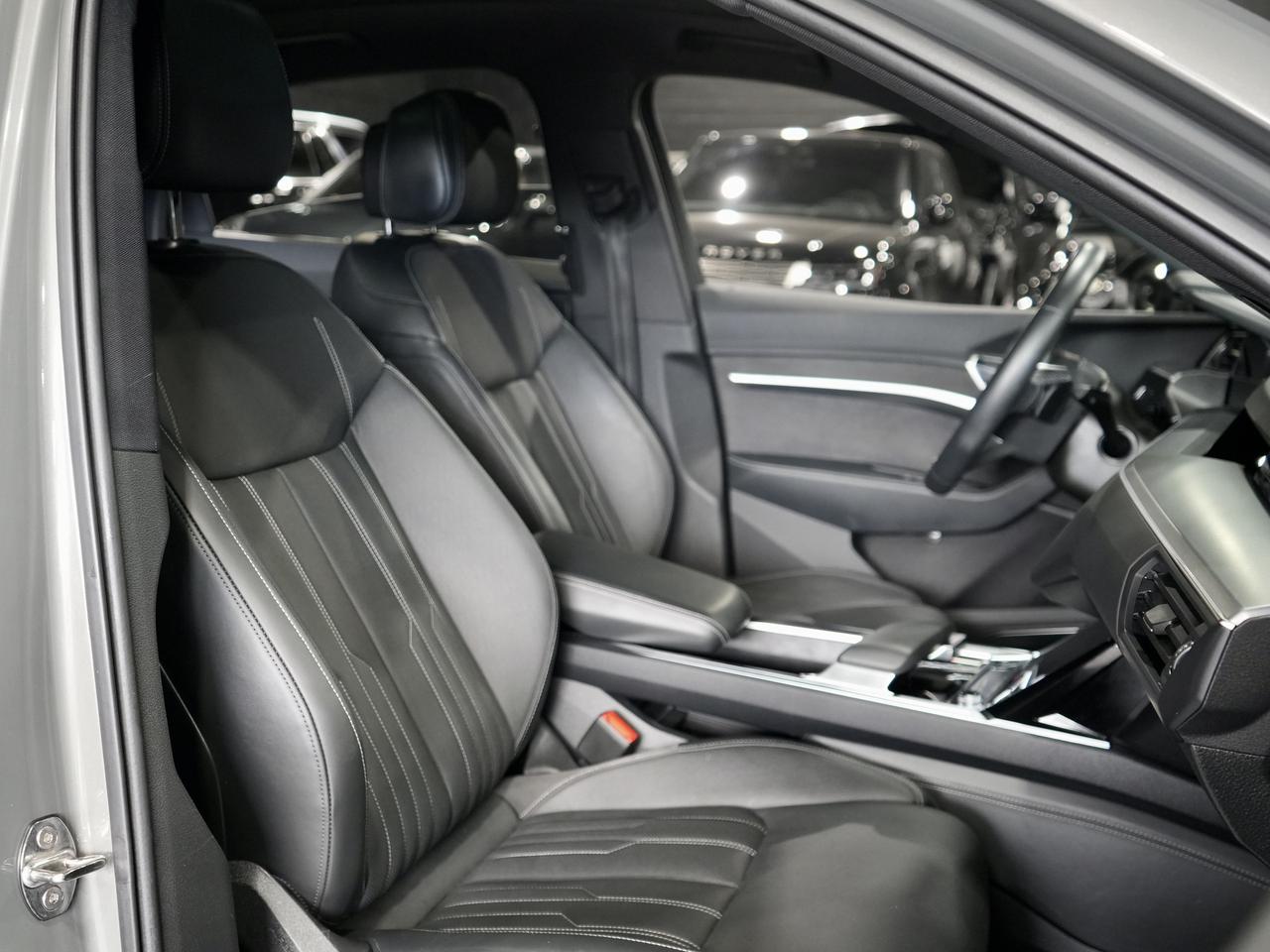 2023 Audi E-Tron Sportback Technik|LOADED |HUD| 360CAM|B&O| READY FOR PICK UP Photo