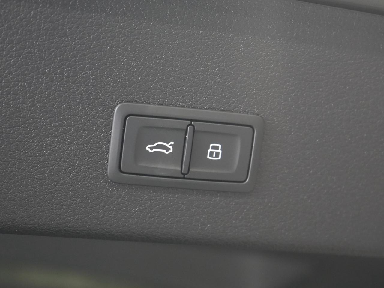 2023 Audi E-Tron Sportback Technik|LOADED |HUD| 360CAM|B&O| READY FOR PICK UP Photo