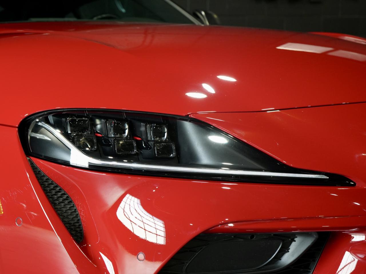 2022 Toyota Supra GR Coupe/HUD/NAV/JBL SOUND/CARON FIBER/NO ACCIDENTS Photo4