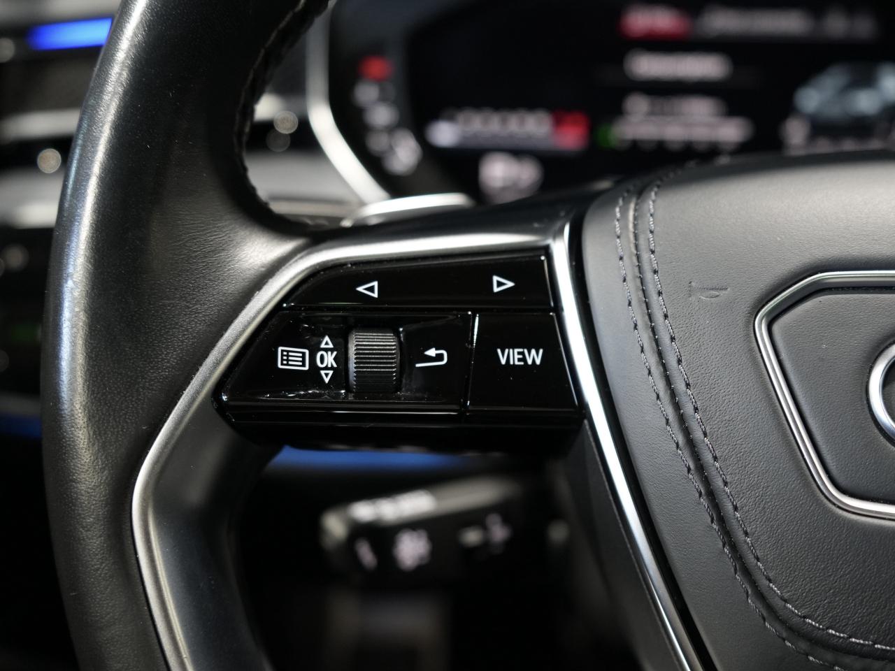 2020 Audi S8 PANO/HUD/360 CAM/B&O/21 IN RIM/EXTENDED WARRANTY Photo