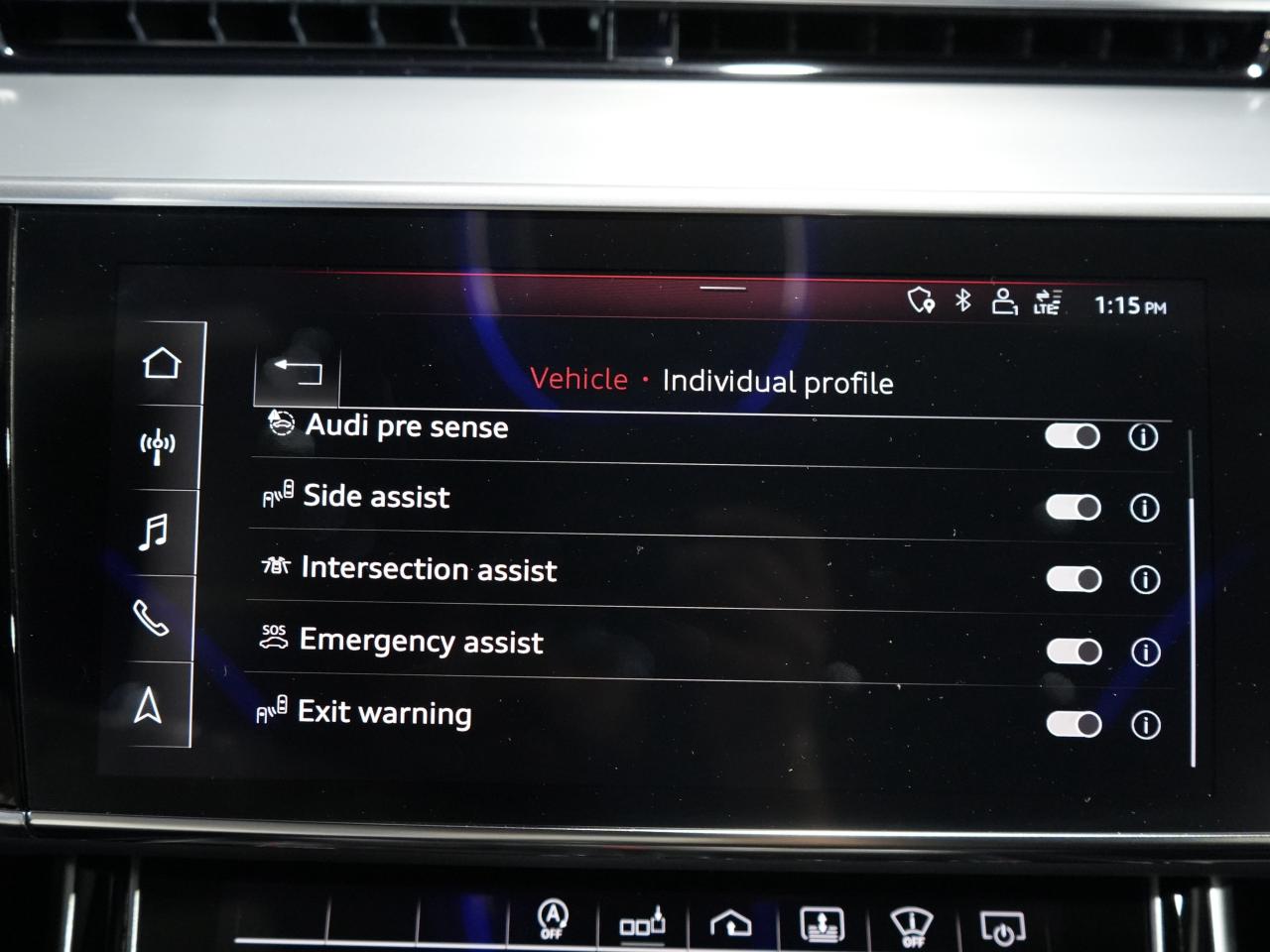 2020 Audi S8 PANO/HUD/360 CAM/B&O/21 IN RIM/EXTENDED WARRANTY Photo