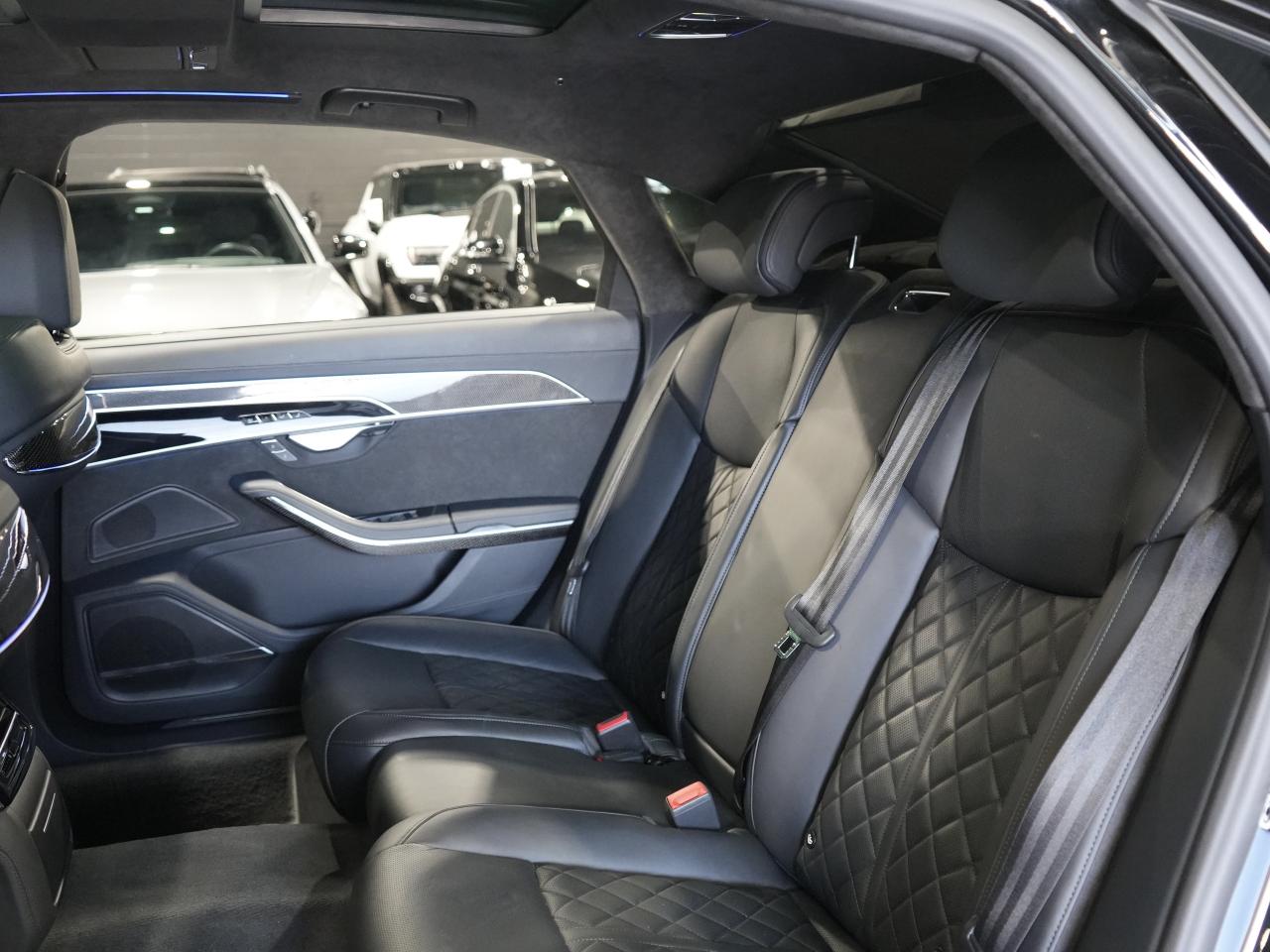 2020 Audi S8 PANO/HUD/360 CAM/B&O/21 IN RIM/EXTENDED WARRANTY Photo
